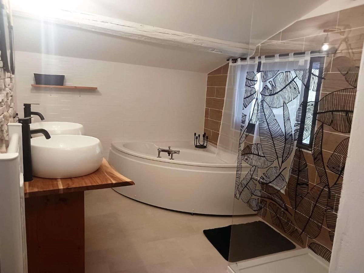 Bed and Breakfast La Cachette Aigues-Vives  Zewnętrze zdjęcie