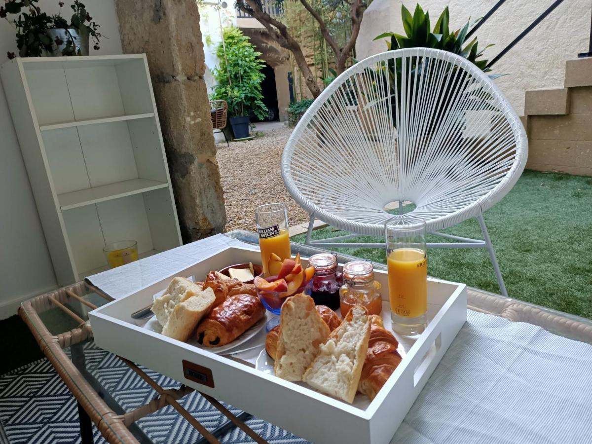 Bed and Breakfast La Cachette Aigues-Vives  Zewnętrze zdjęcie