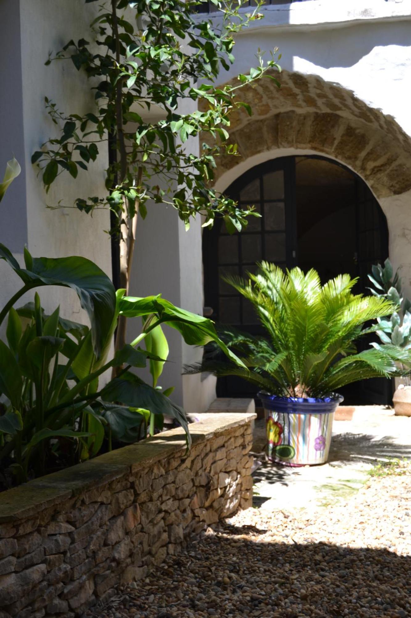 Bed and Breakfast La Cachette Aigues-Vives  Zewnętrze zdjęcie