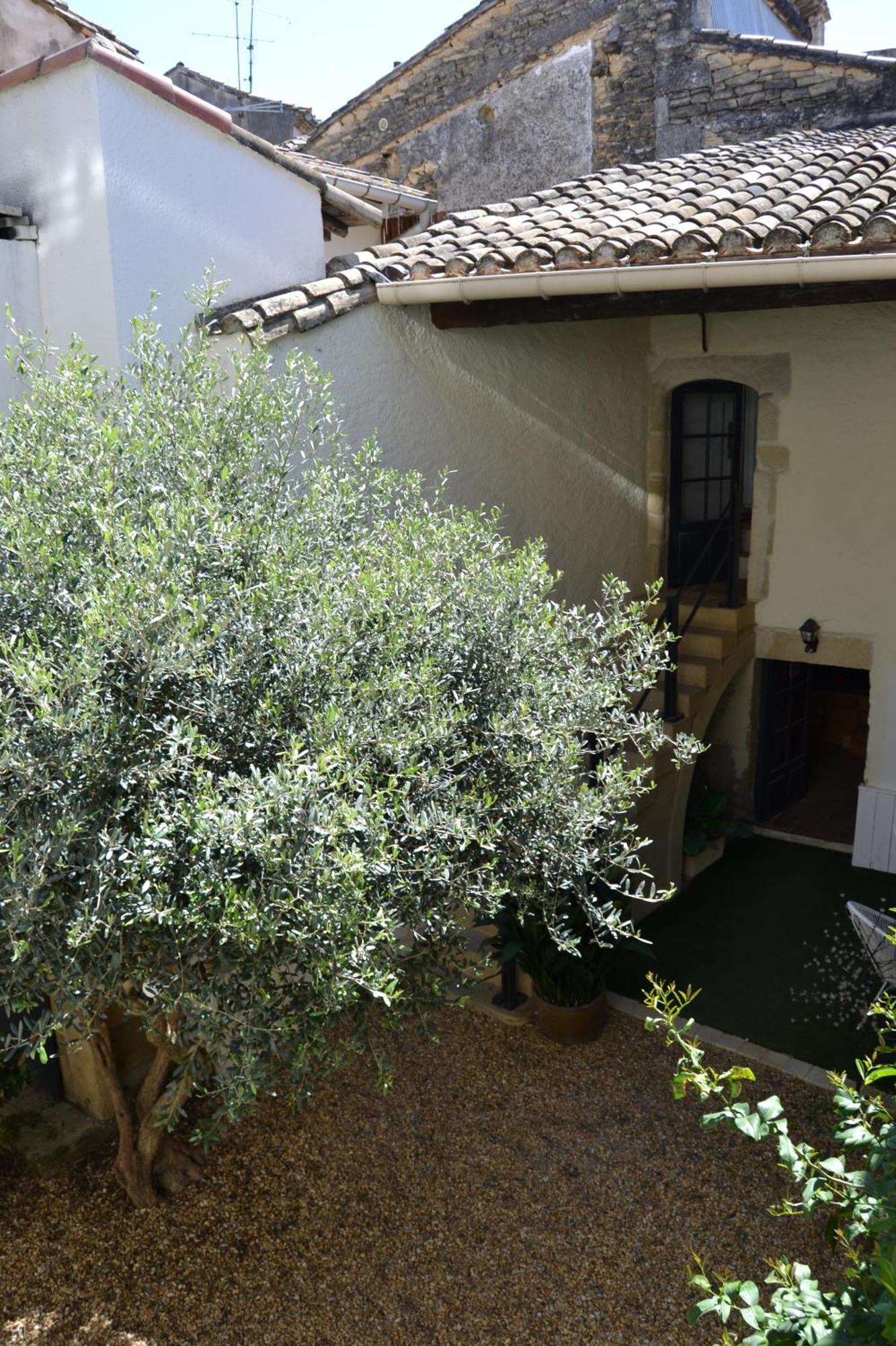 Bed and Breakfast La Cachette Aigues-Vives  Zewnętrze zdjęcie